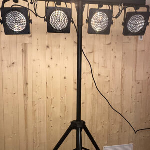 Kit d'éclairage LED avec trépied