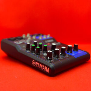 Table de Mixage Yamaha MG06